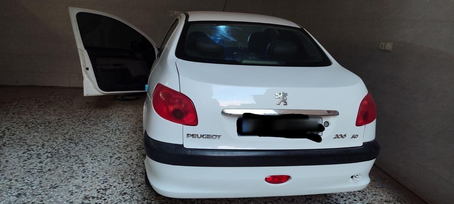 پژو ۲۰۶ صندوق دار v8 - 1390