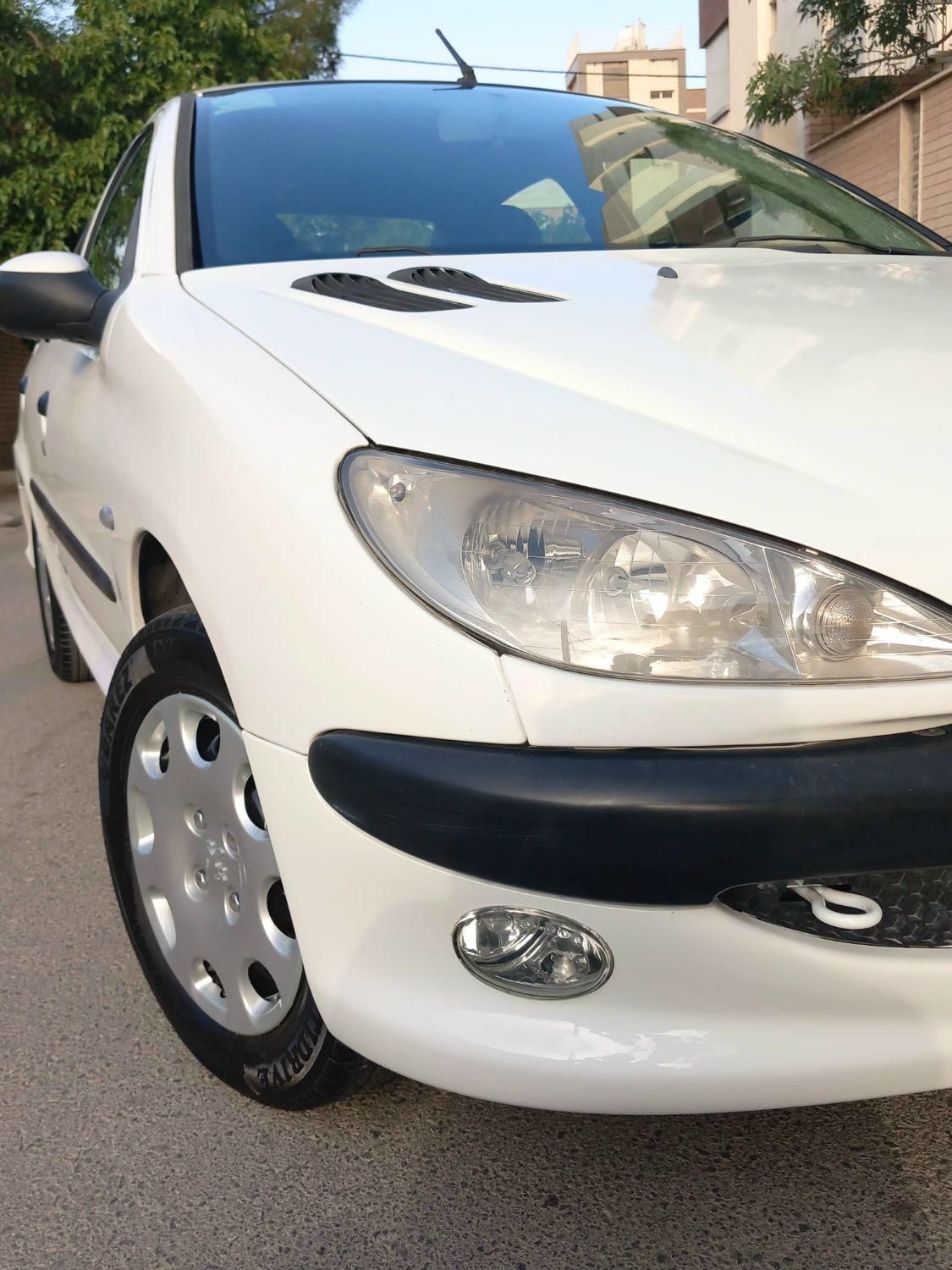 پژو ۲۰۶ صندوق دار v8 - 1394