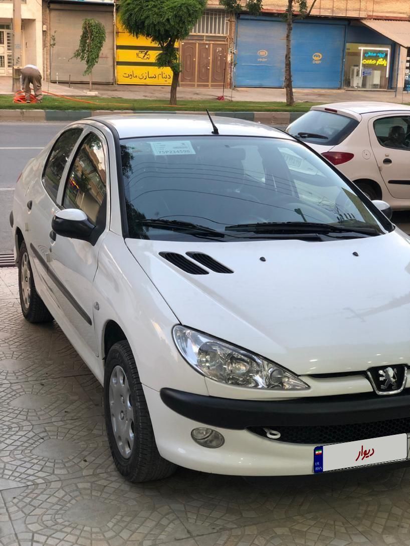 پژو ۲۰۶ صندوق دار v8 - 1393
