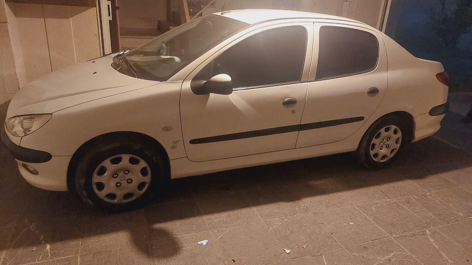 پژو ۲۰۶ صندوق دار v8 - 1396