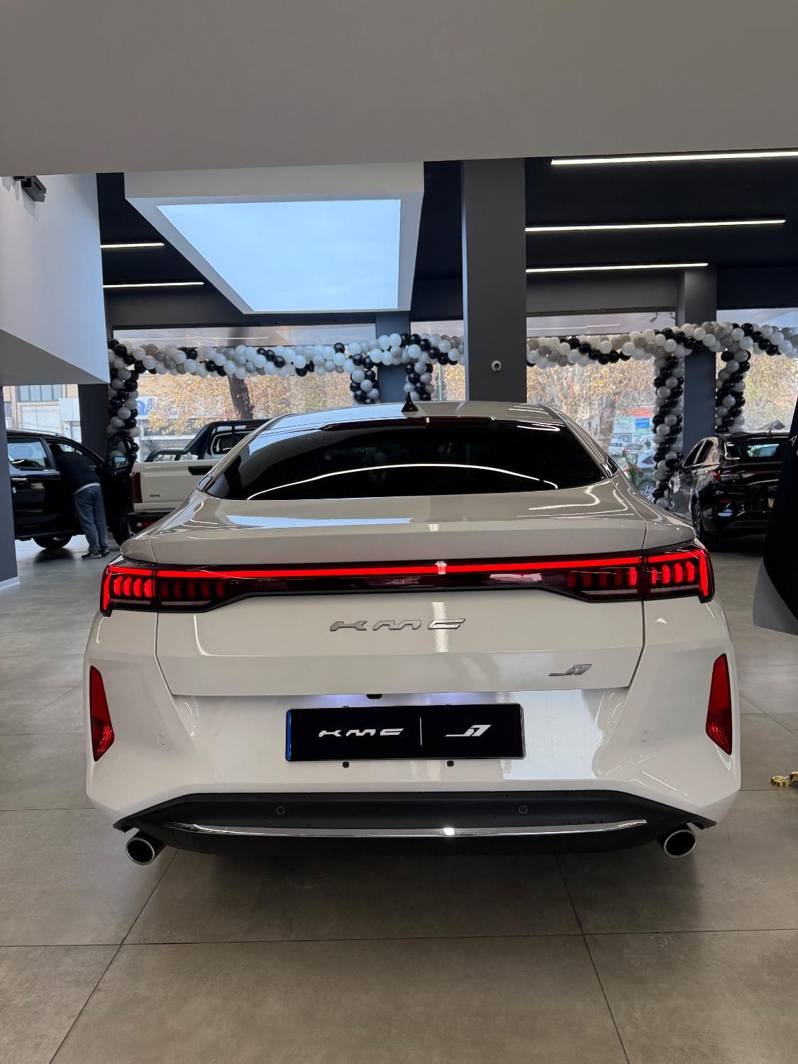 کی ام سی J7 اتوماتیک - 2025