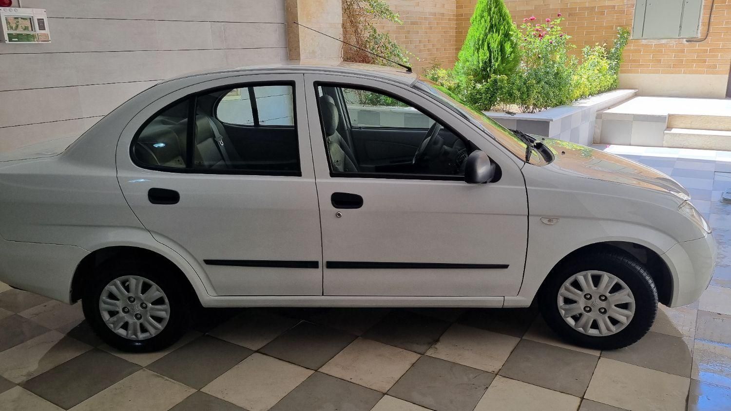 تیبا صندوق دار SX - 1397