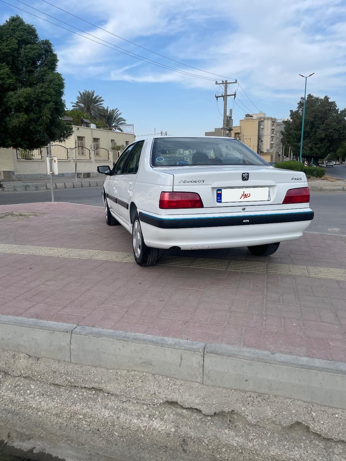 پژو پارس XU7P - 1402