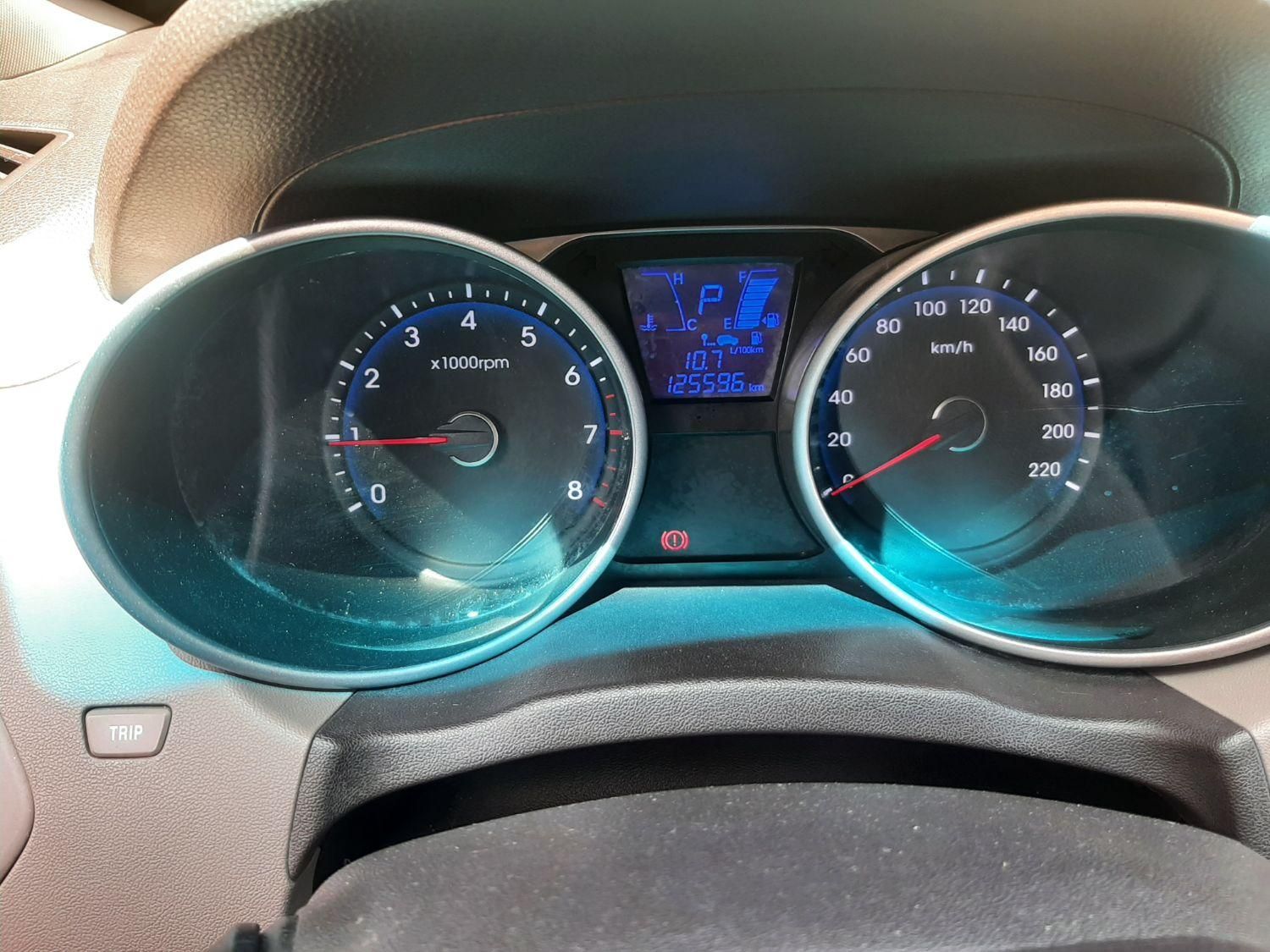 هیوندای توسان 2.4 لیتر - 2014