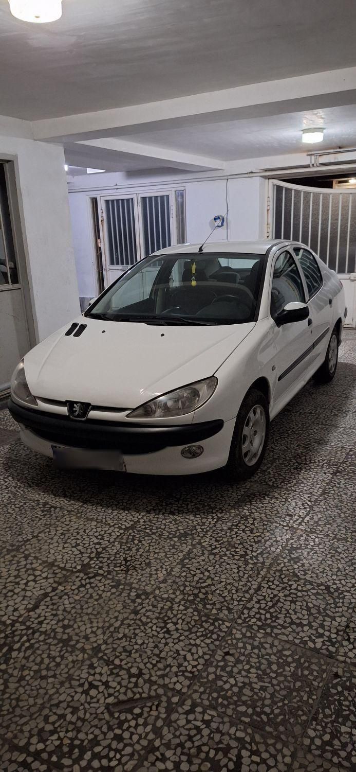پژو ۲۰۶ صندوق دار v8 - 1394