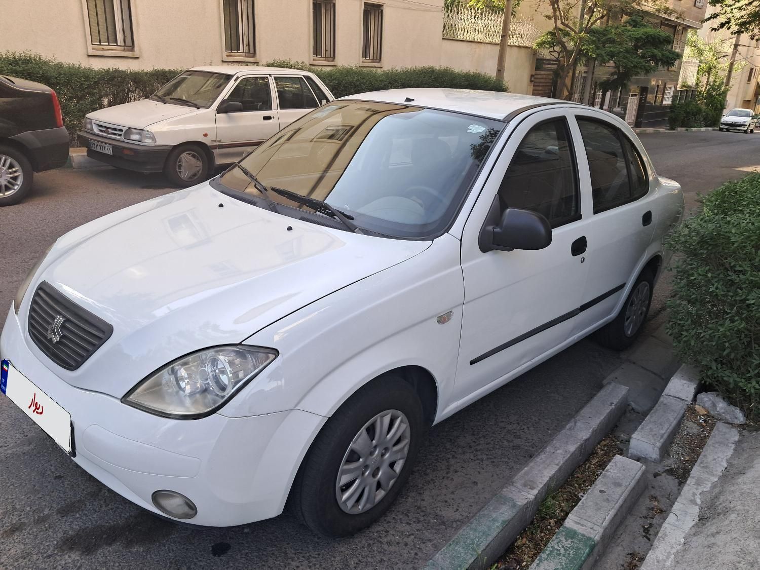 تیبا صندوق دار SX - 1399
