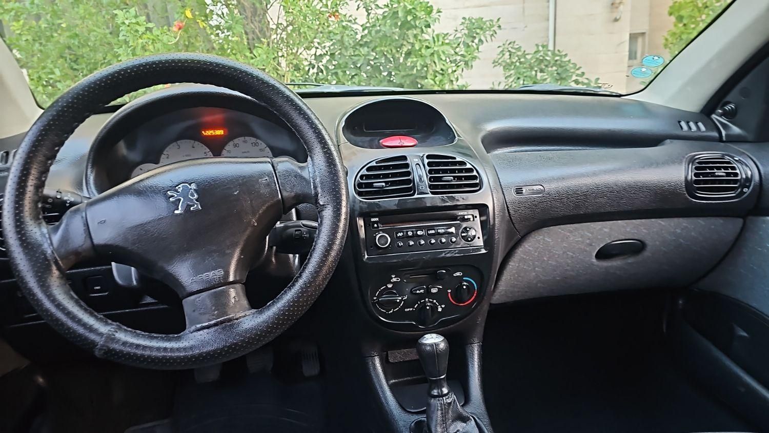 پژو ۲۰۶ صندوق دار v10 - 1391