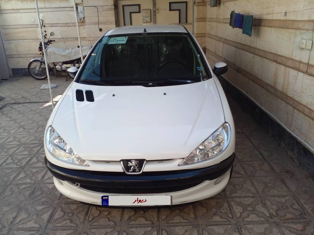 پژو ۲۰۶ صندوق دار v8 - 1393