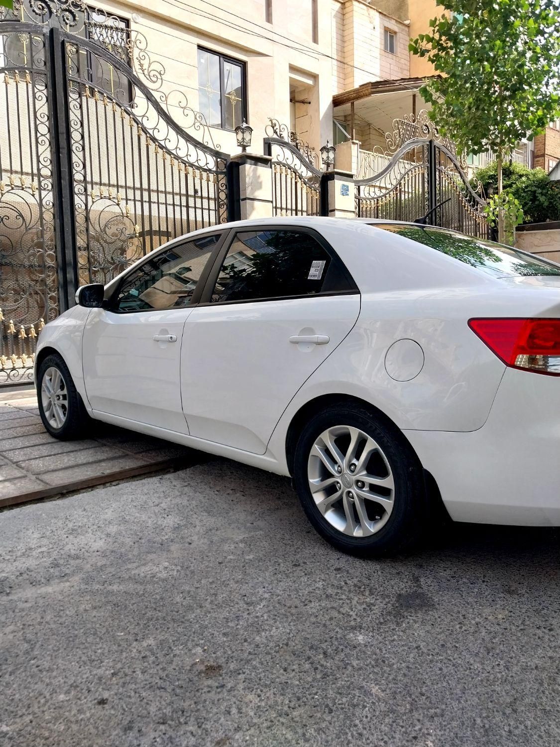 کیا سراتو مونتاژ 1600دنده ای - 2014
