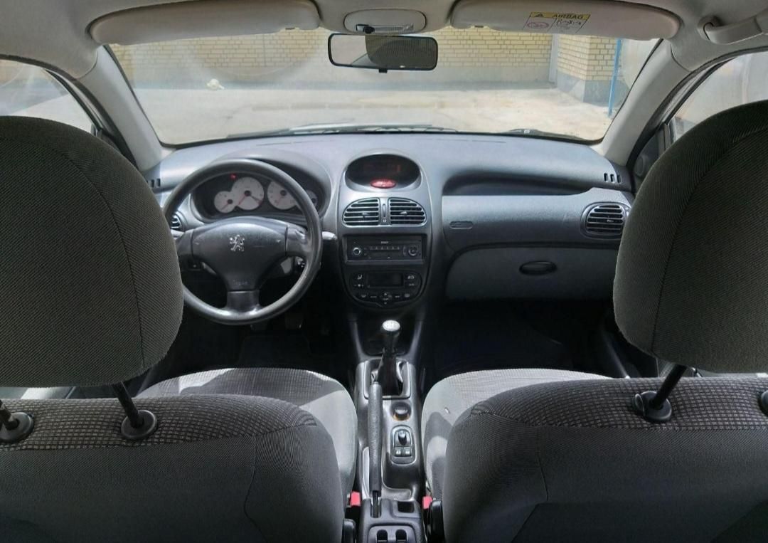 پژو ۲۰۶ صندوق دار v8 - 1394