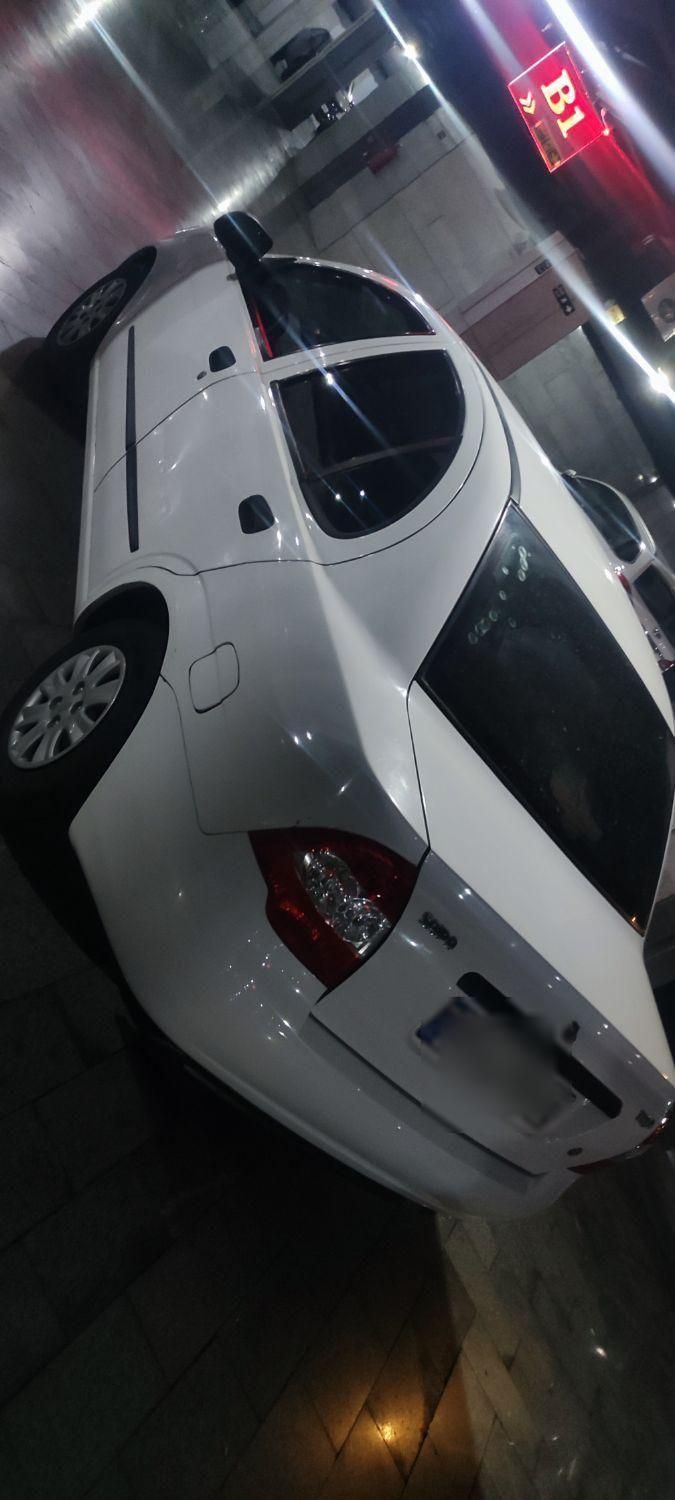 تیبا صندوق دار SX - 1395