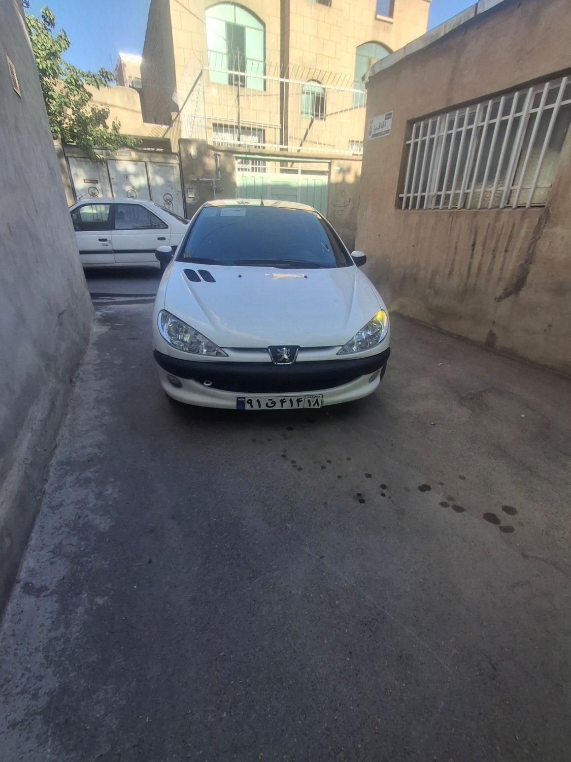 پژو ۲۰۶ صندوق دار v8 - 1395