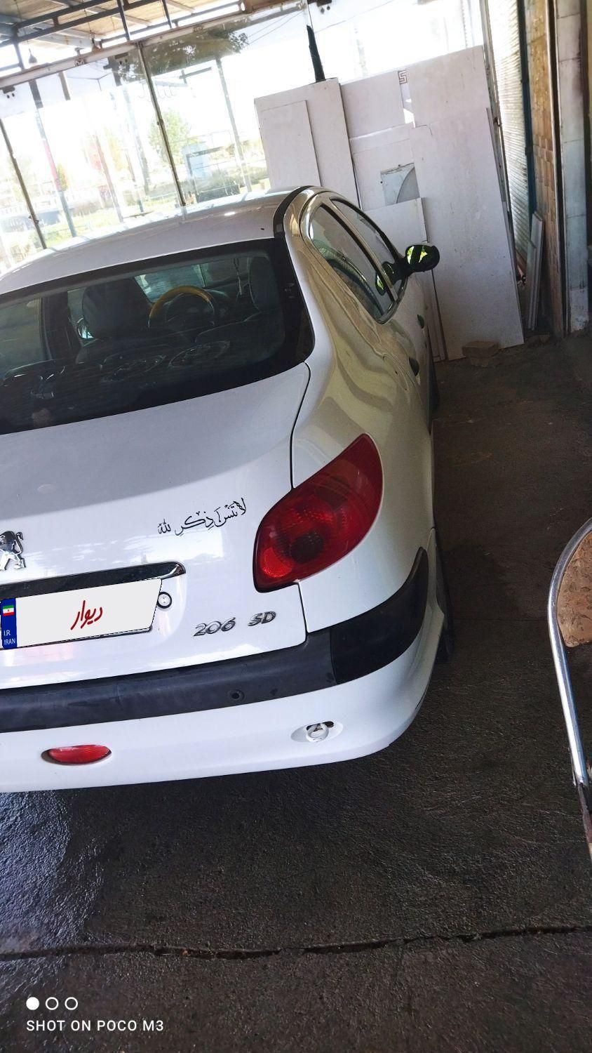 پژو ۲۰۶ صندوق دار v8 - 1396