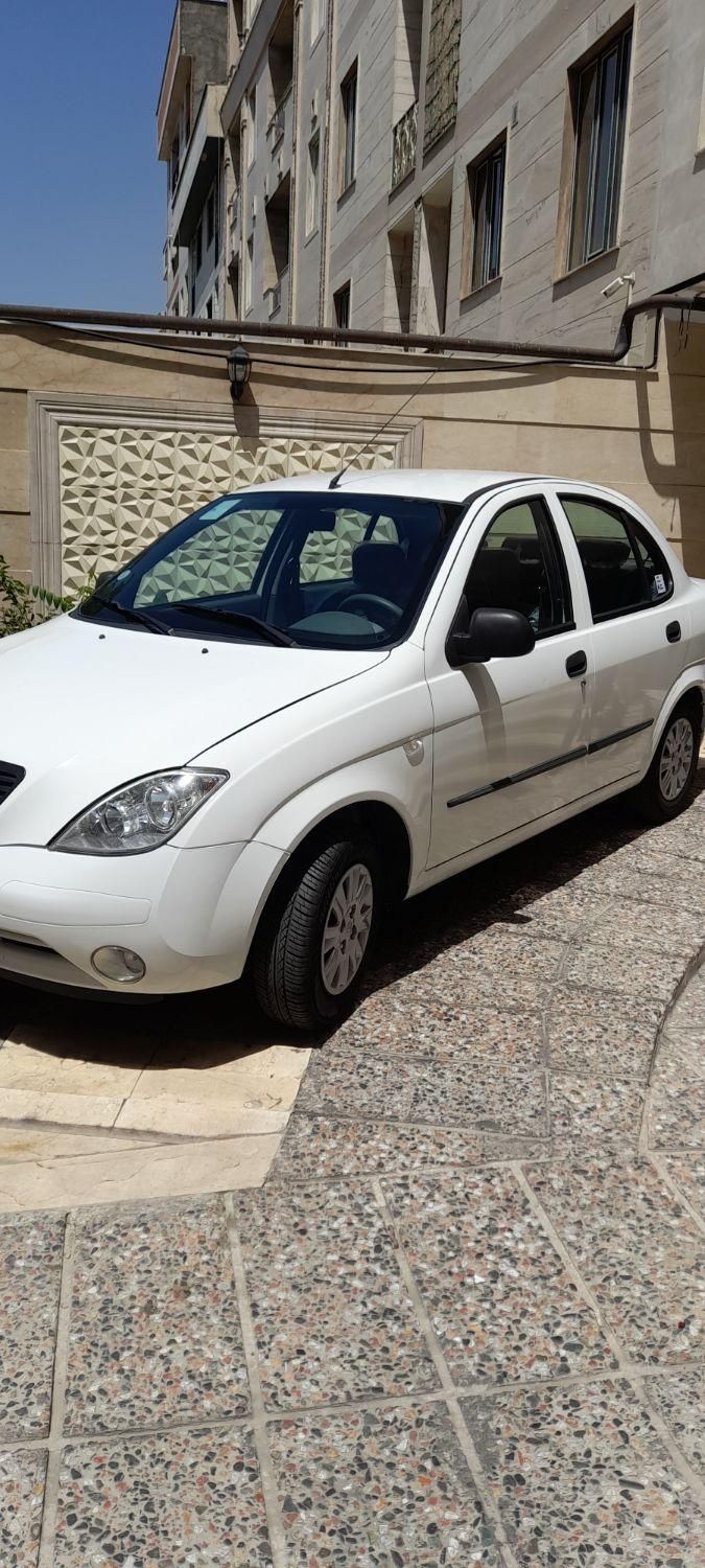 تیبا صندوق دار SX - 1400
