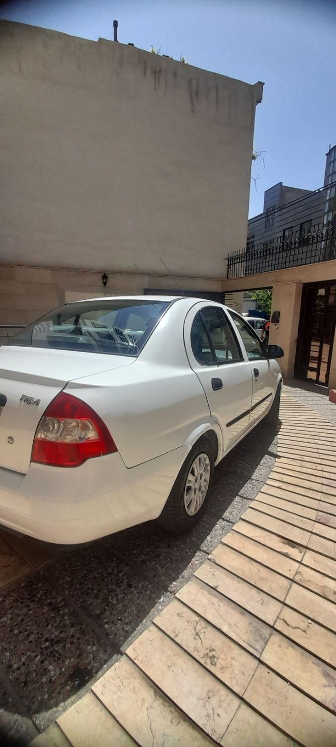 تیبا صندوق دار SX - 1400