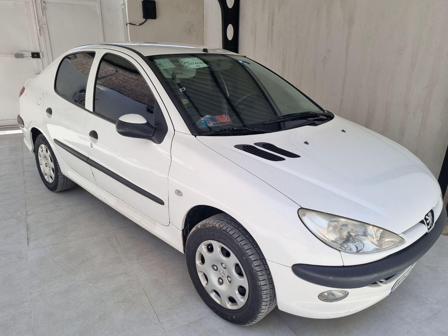پژو ۲۰۶ صندوق دار v8 - 1399