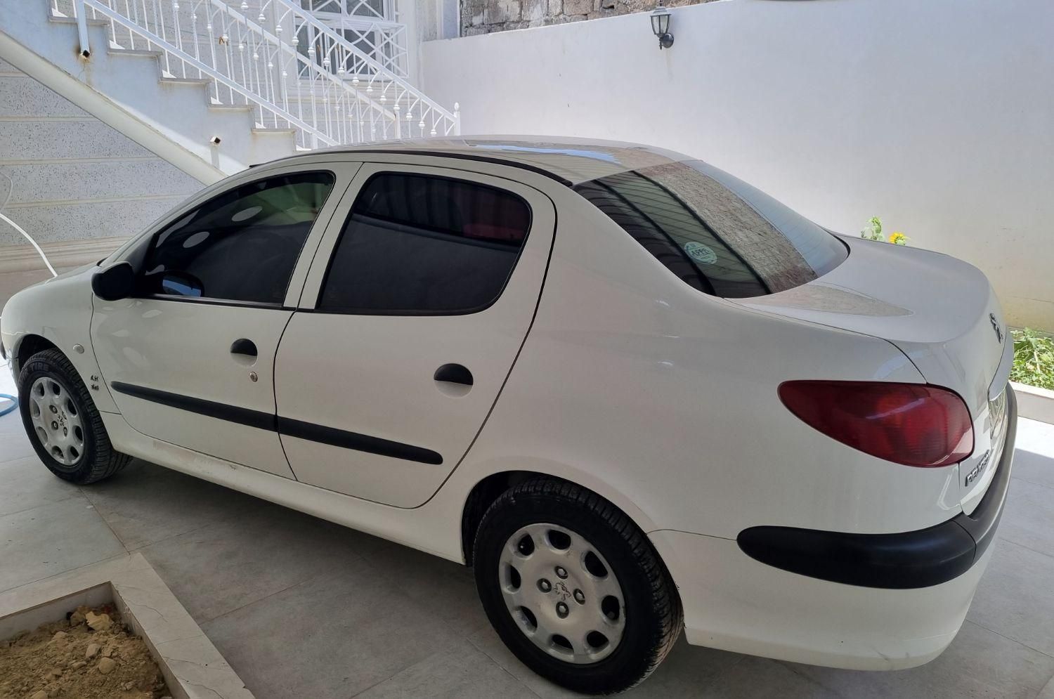 پژو ۲۰۶ صندوق دار v8 - 1399