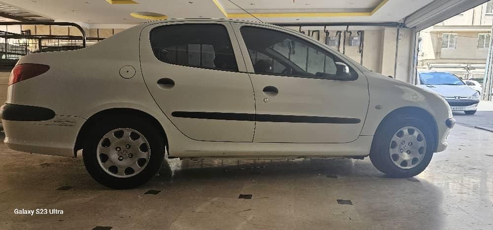 پژو ۲۰۶ صندوق دار v8 - 1394