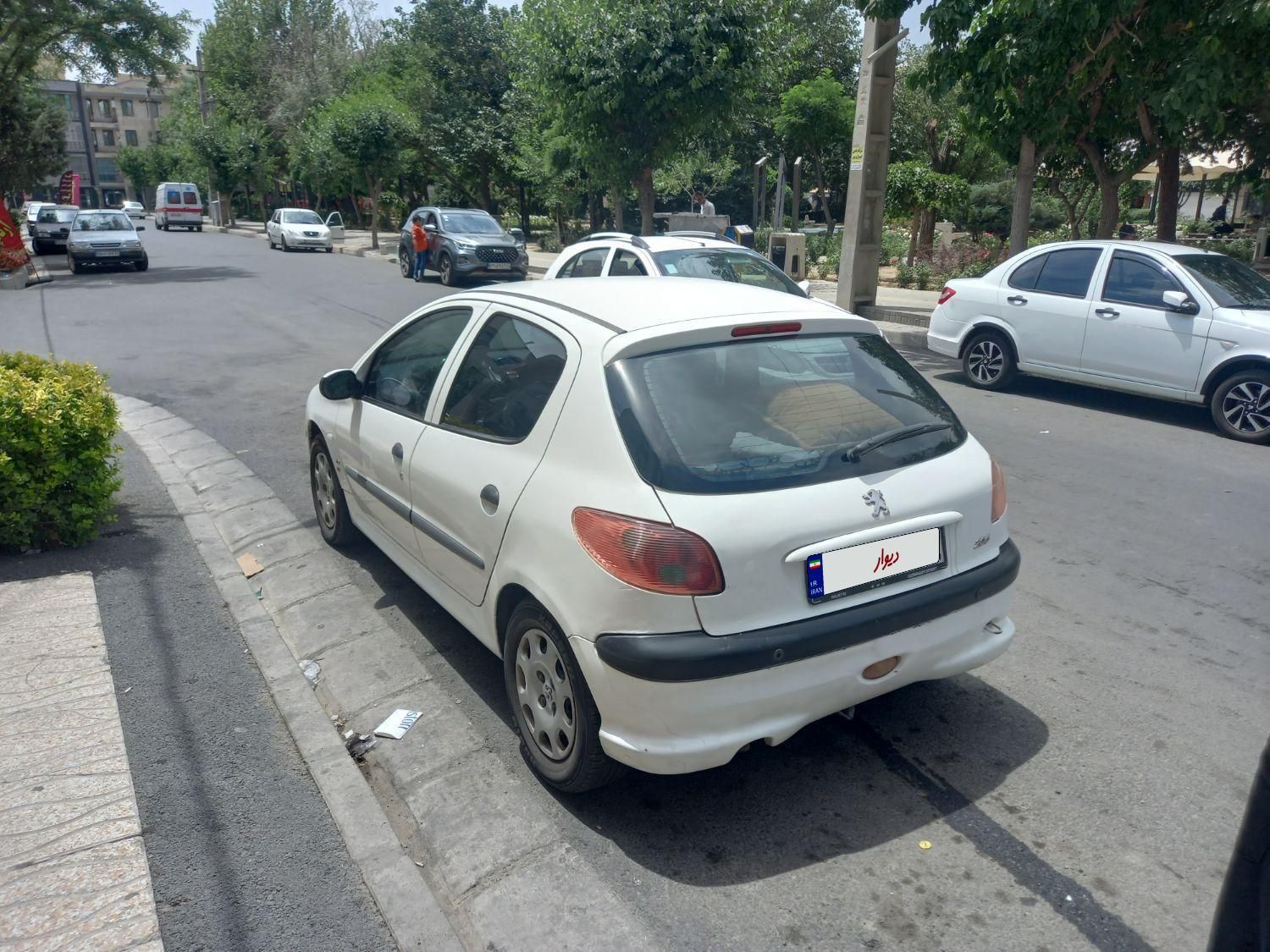 پژو 206 تیپ 5 - 1396