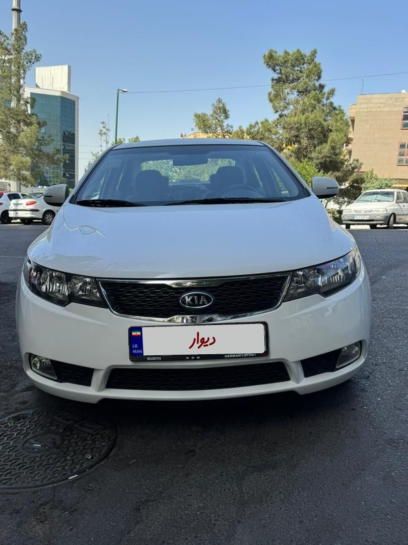 خودرو کیا، سراتو مونتاژ آگهی ann_18423497