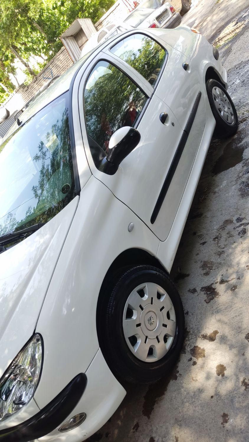 پژو ۲۰۶ صندوق دار v8 - 1396