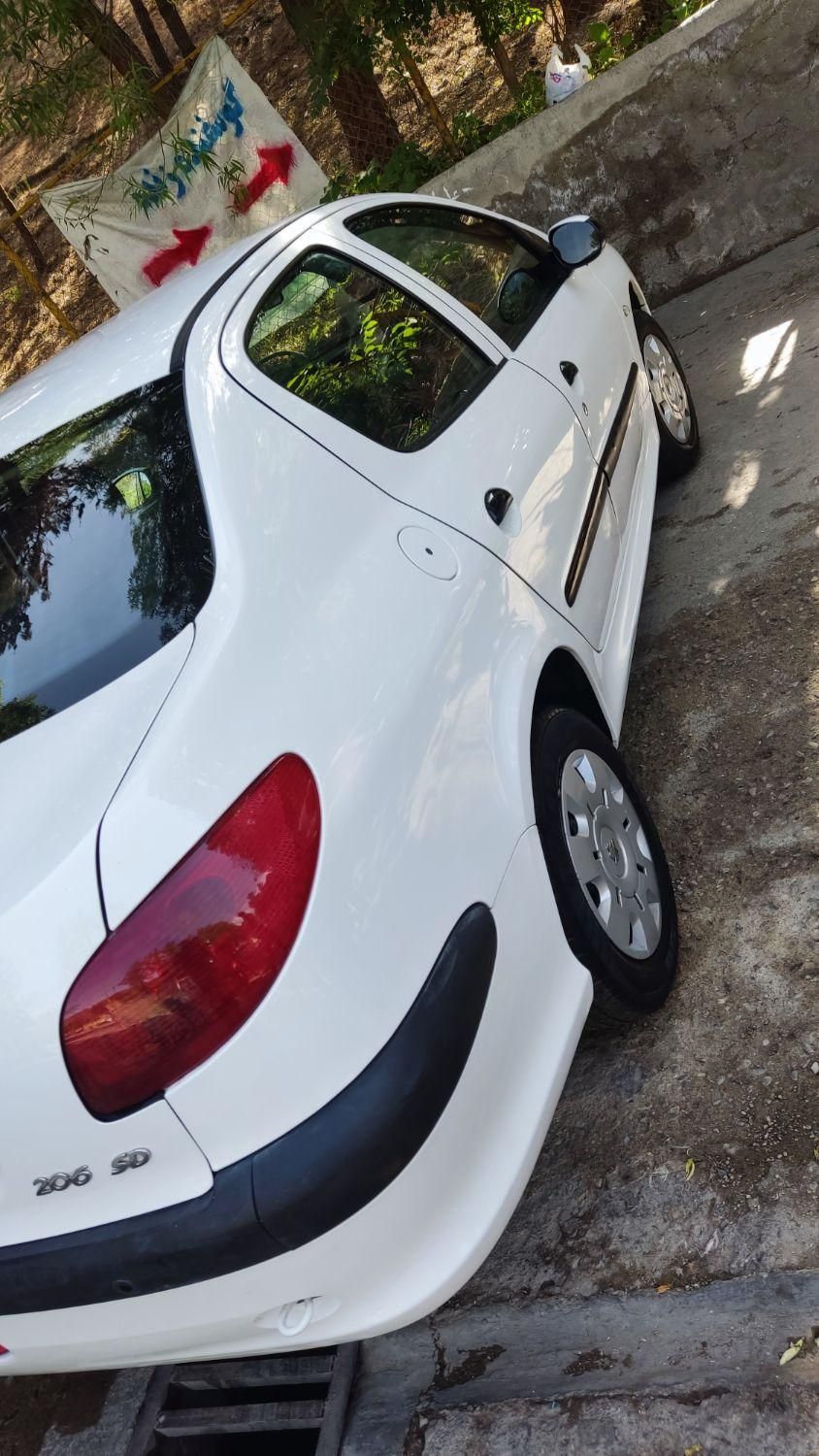 پژو ۲۰۶ صندوق دار v8 - 1396