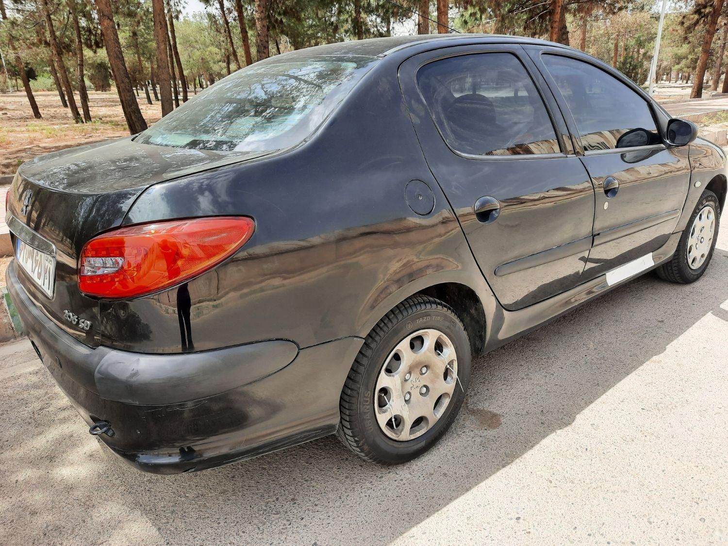پژو ۲۰۶ صندوق دار v8 - 1396