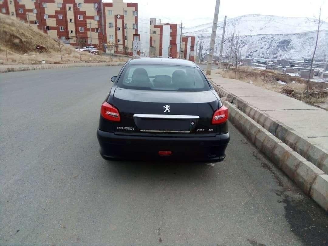 پژو ۲۰۶ صندوق دار v8 - 1397