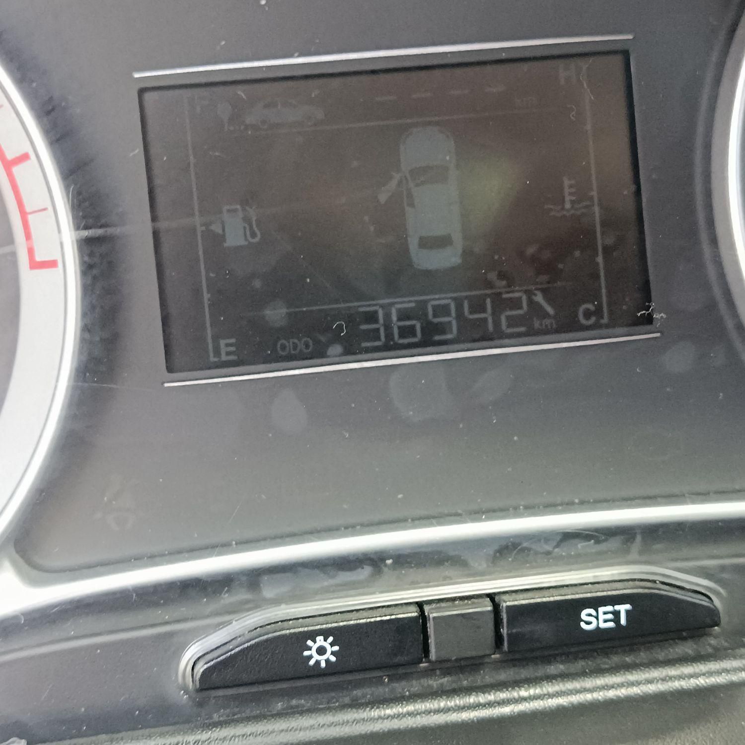 کوییک S دنده ای - 1402