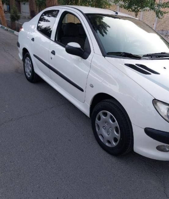 پژو ۲۰۶ صندوق دار v8 - 1393