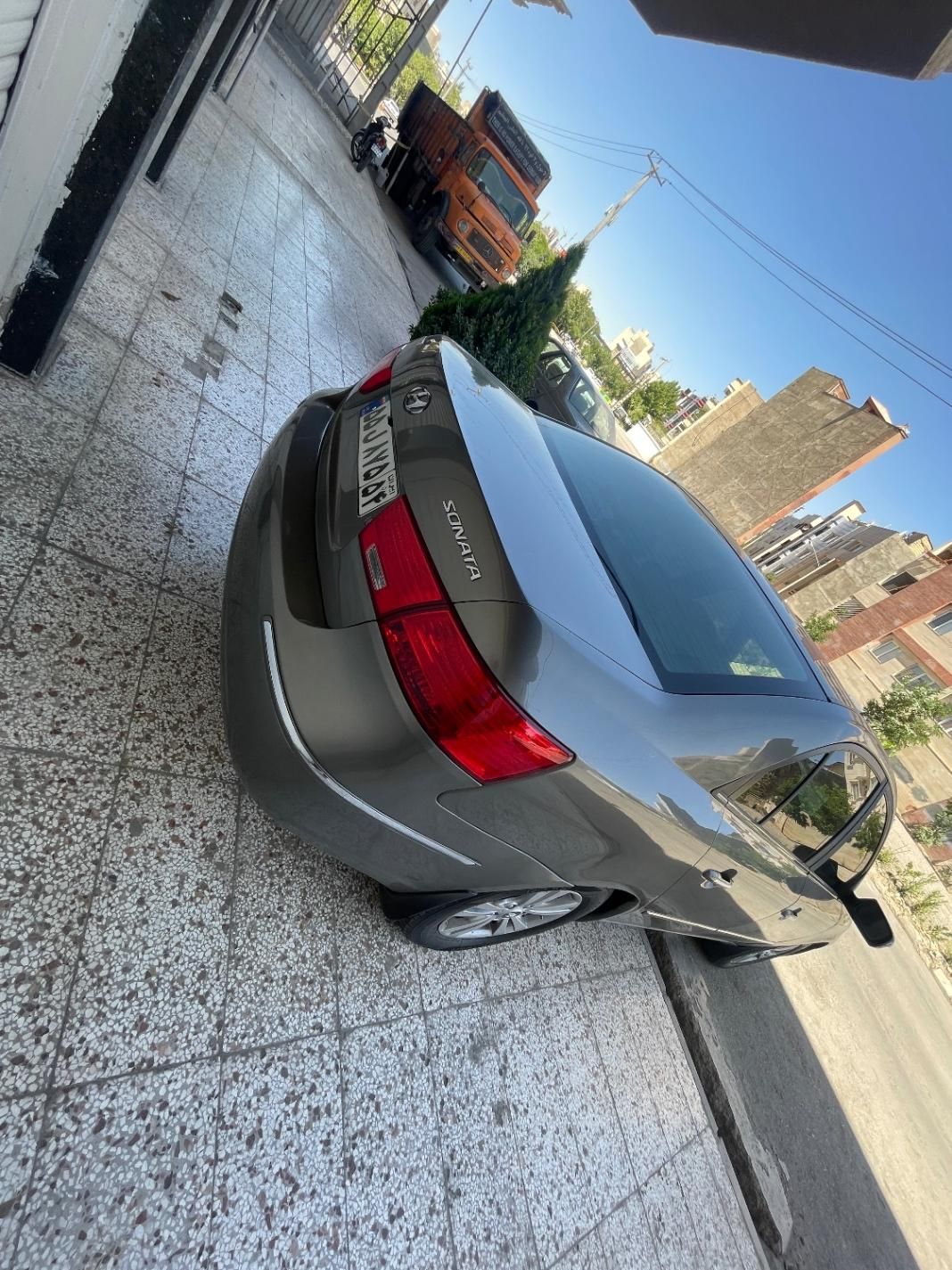 هیوندای سوناتا اتوماتیک NF 2400 - 2010