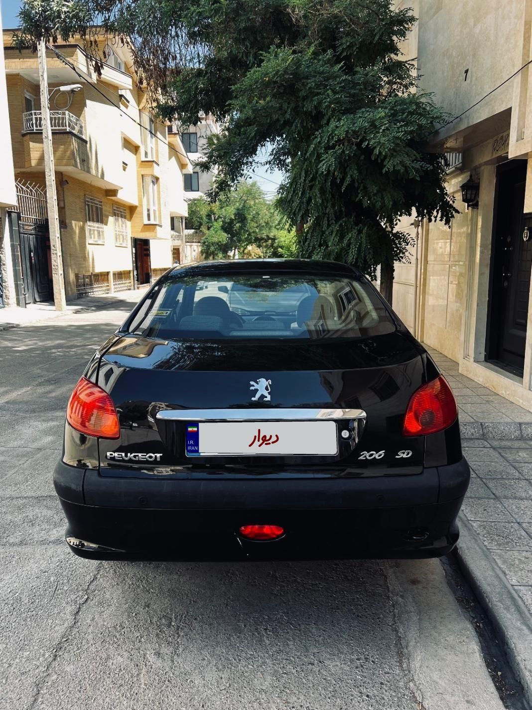 پژو ۲۰۶ صندوق دار v8 - 1394