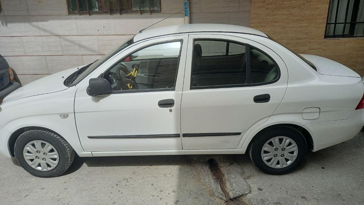 تیبا صندوق دار SX - 1396