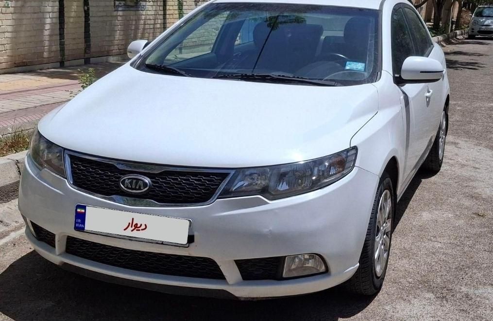 کیا سراتو 2.0 لیتر اتوماتیک GT لاین - 2017