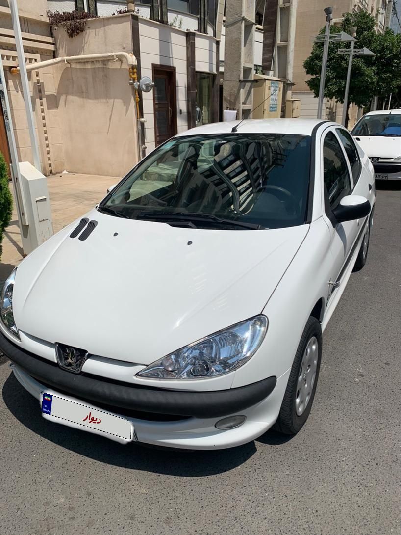 پژو ۲۰۶ صندوق دار v8 - 1393