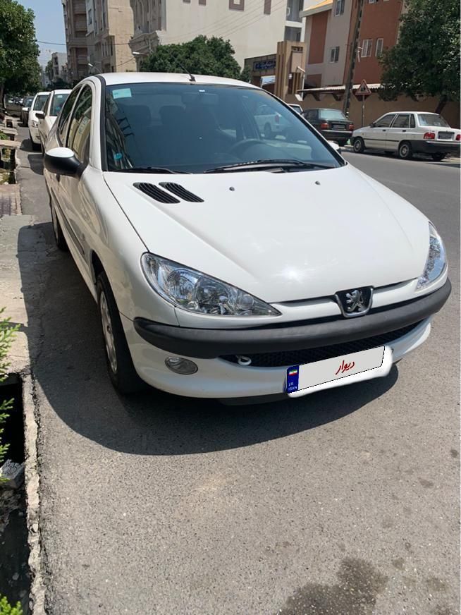 پژو ۲۰۶ صندوق دار v8 - 1393