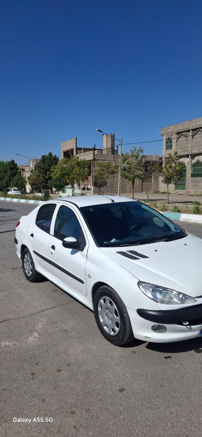 پژو ۲۰۶ صندوق دار v2 - 1390