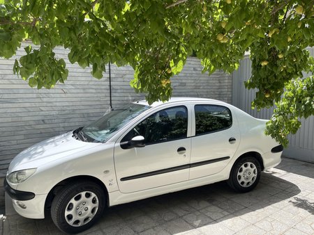 پژو ۲۰۶ صندوق دار v8 - 1400