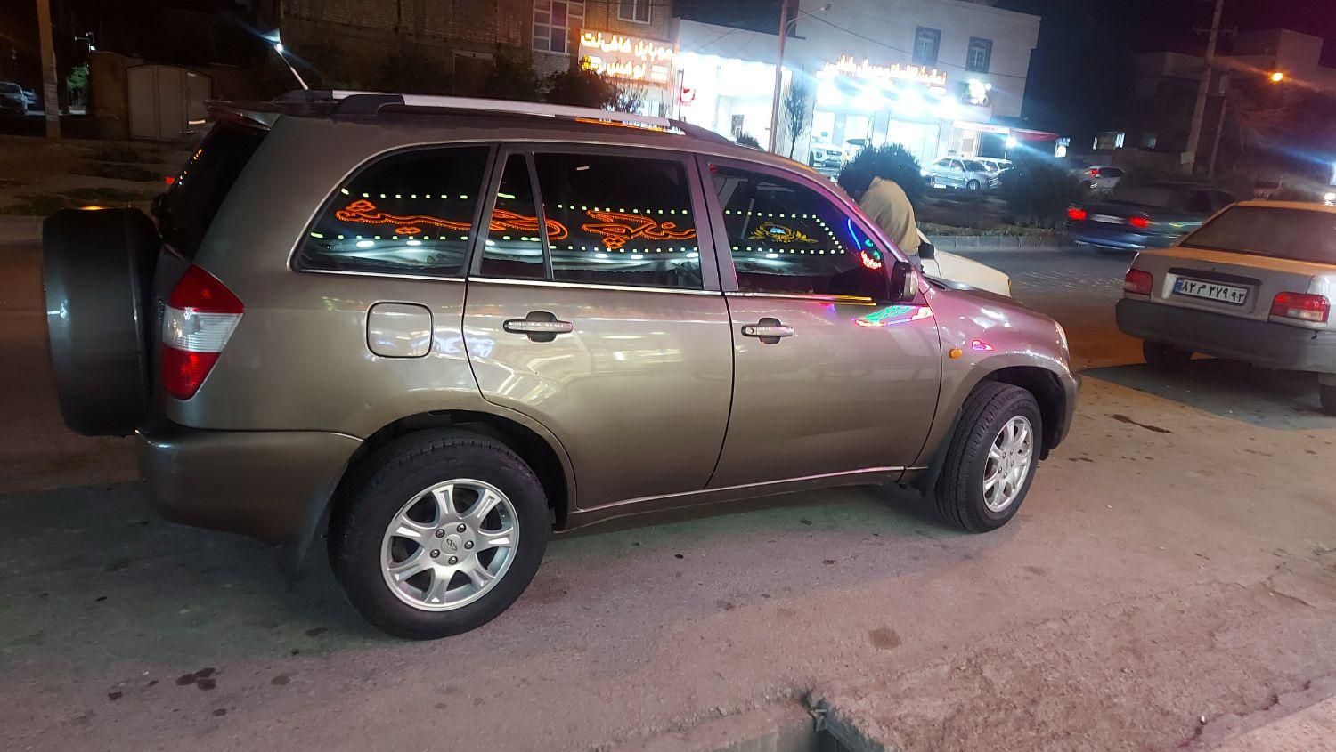 خودرو ام وی ام، X33 آگهی ann_18427179