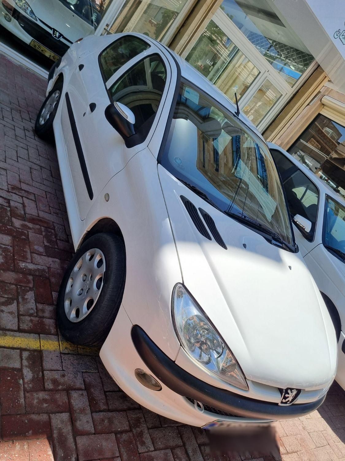 پژو ۲۰۶ صندوق دار v8 - 1395