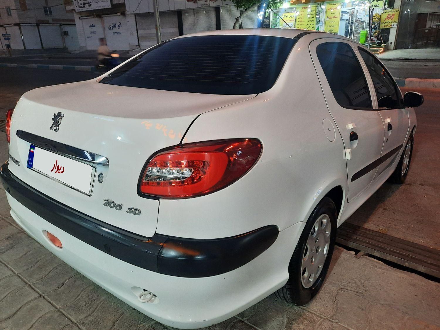 پژو ۲۰۶ صندوق دار v8 - 1396
