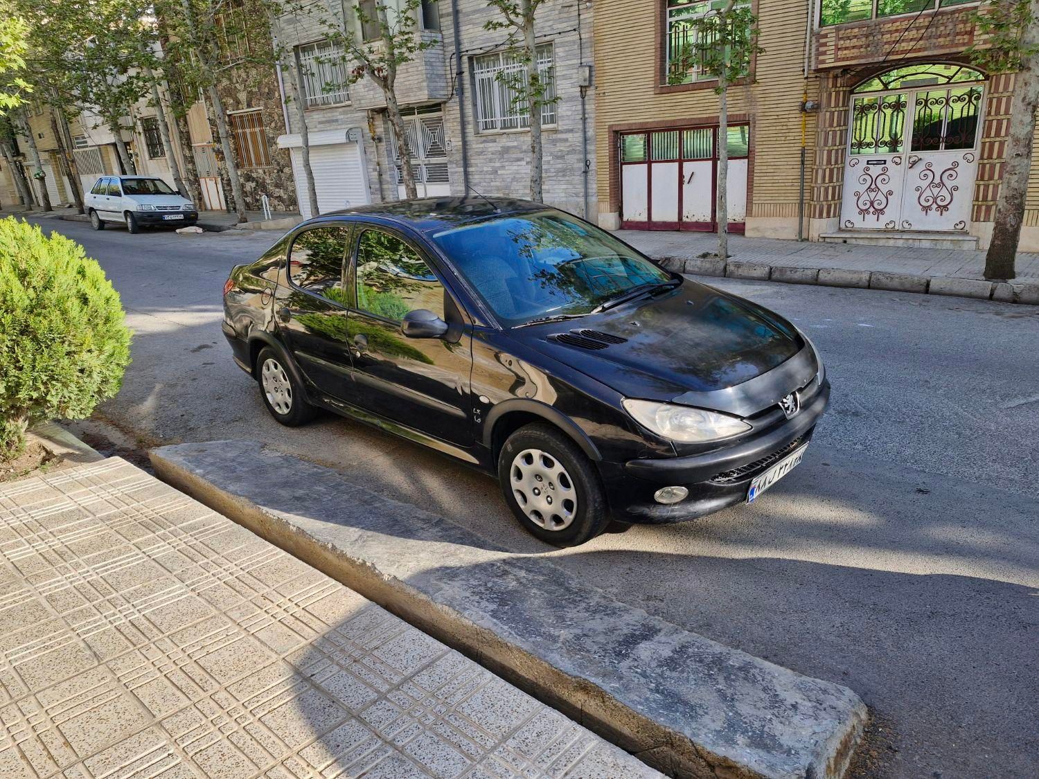 پژو ۲۰۶ صندوق دار v8 - 1388