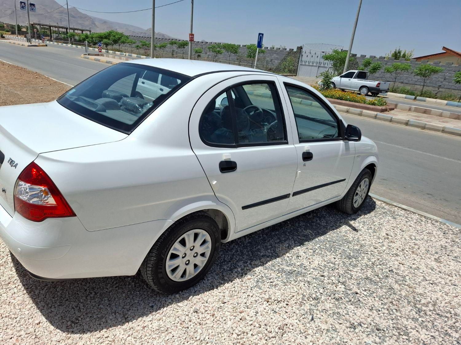 تیبا صندوق دار SX - 1399