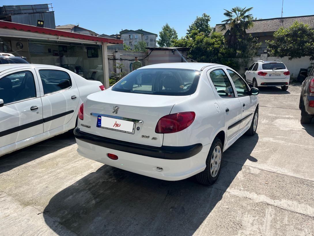 پژو ۲۰۶ صندوق دار v8 - 1389