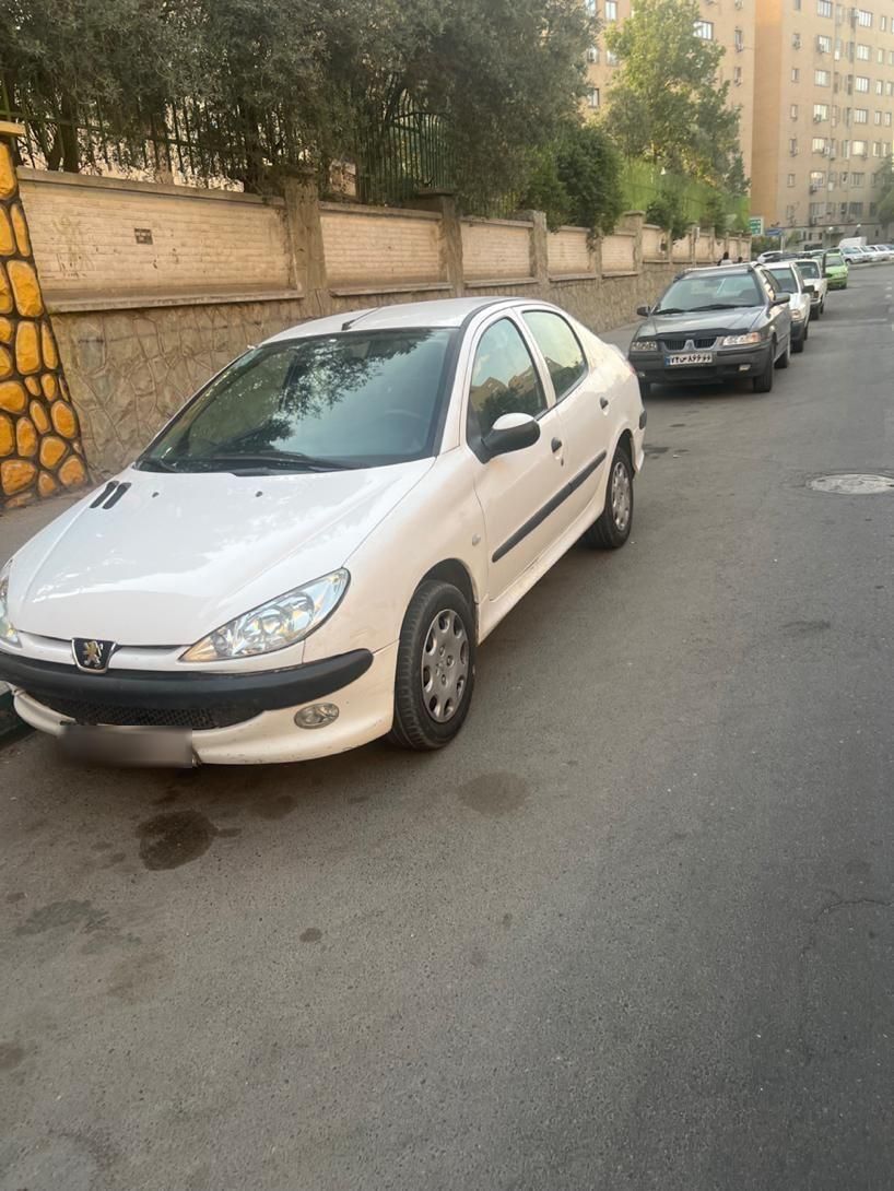 پژو ۲۰۶ صندوق دار v8 - 1397