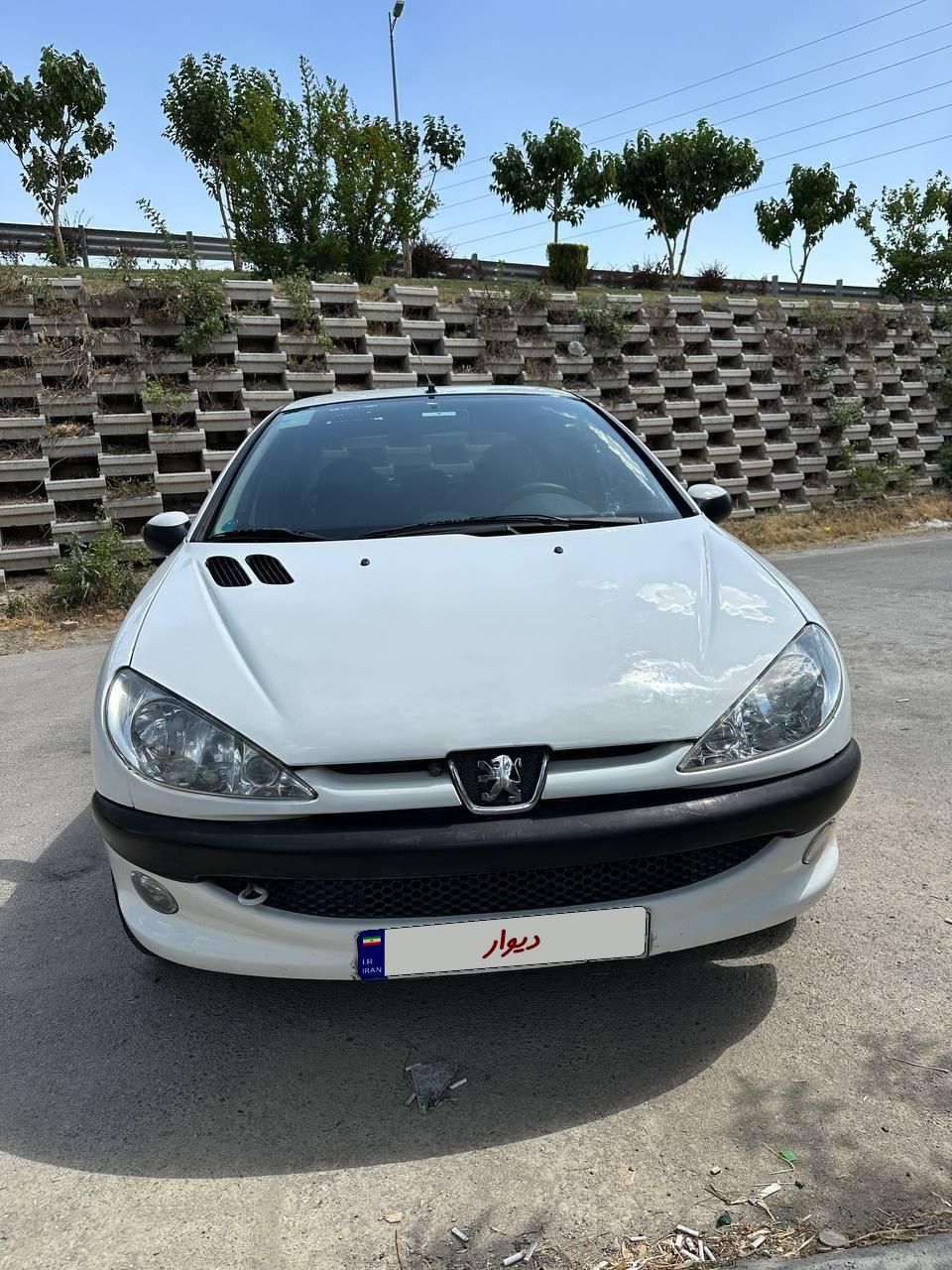 پژو ۲۰۶ صندوق دار v8 - 1397