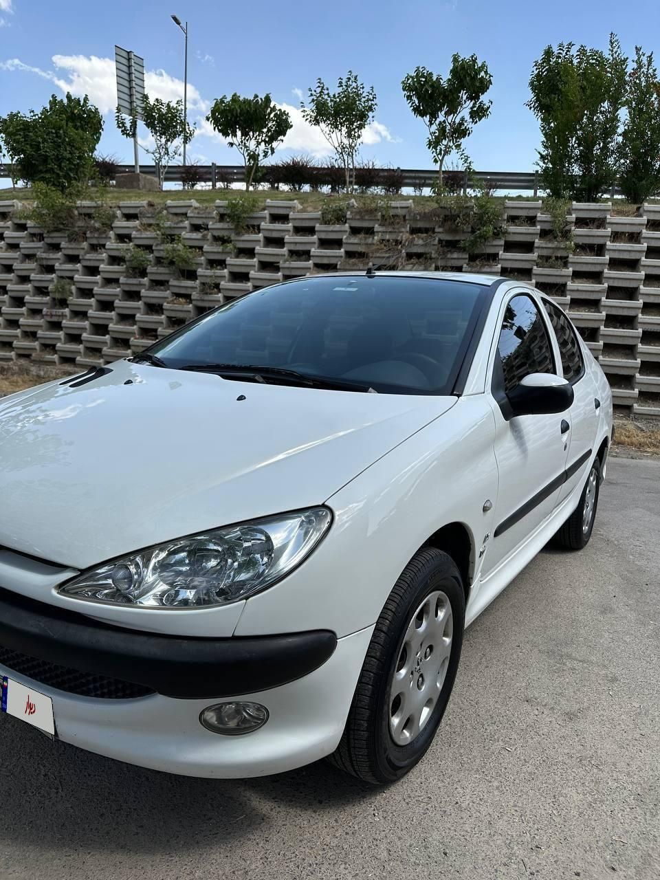 پژو ۲۰۶ صندوق دار v8 - 1397