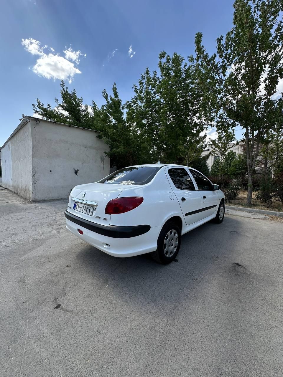 پژو ۲۰۶ صندوق دار v8 - 1397