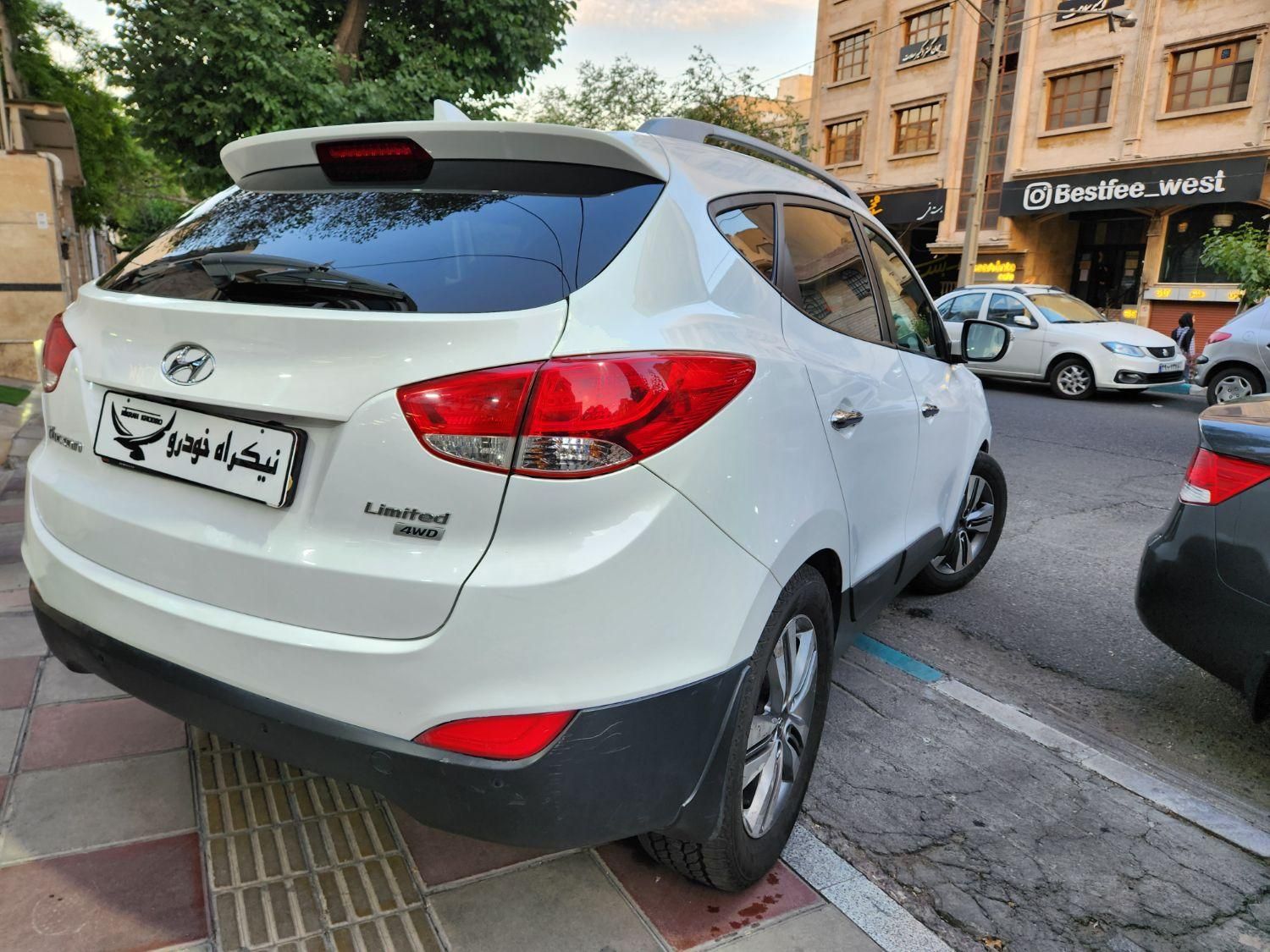 هیوندای توسان 2.4 لیتر - 2014