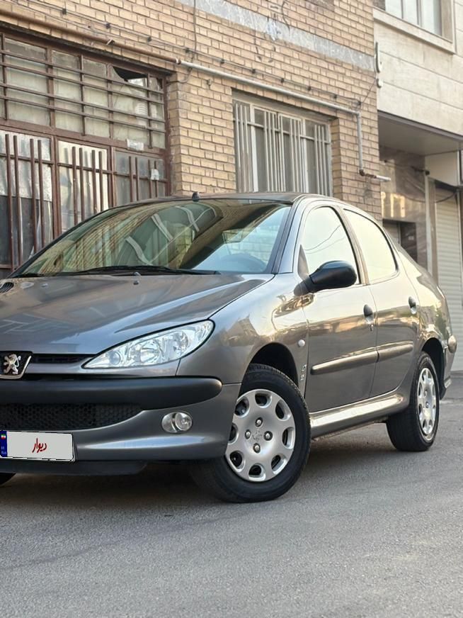 پژو ۲۰۶ صندوق دار v8 - 1390